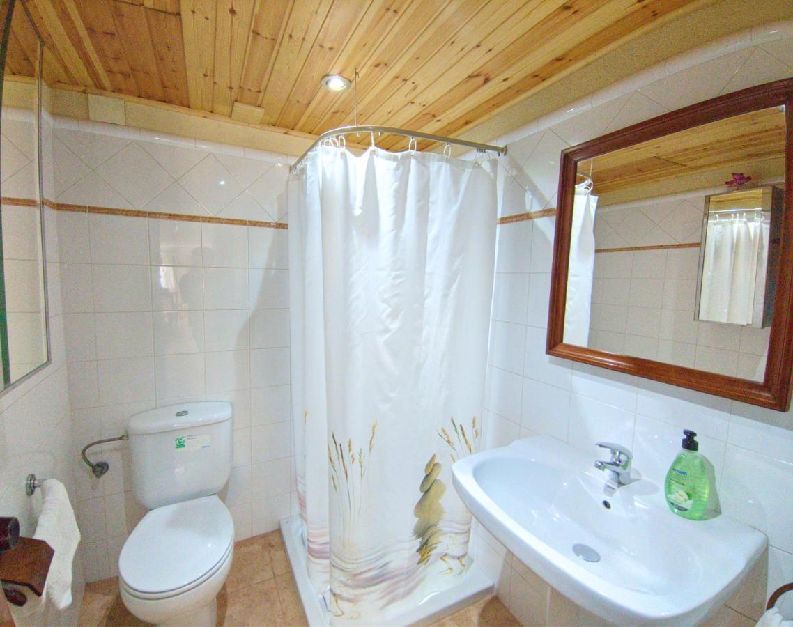 Apartament Macabeu Cim Apartaments Корнуделья Экстерьер фото